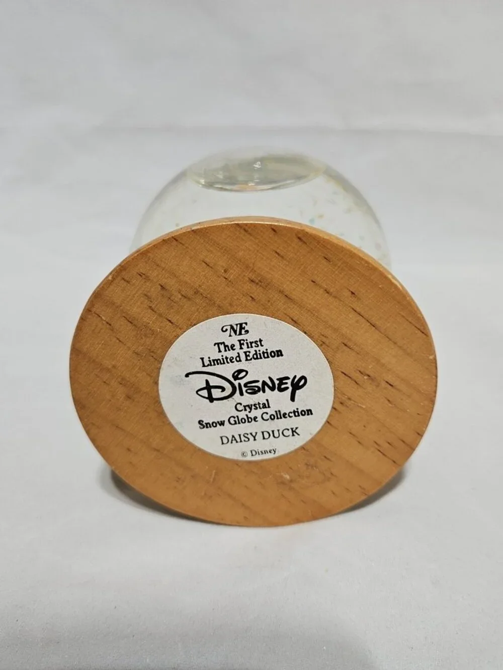 Disney Daisy Duck Crystal Snow Globe Vintage New England Collectors Society 1989